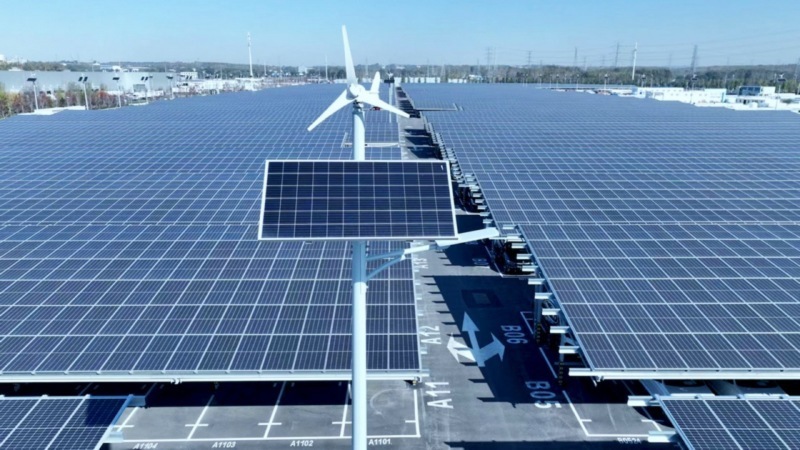 全力以赴，加速未來 專訪寶馬集團(tuán)董事長齊普策，探索電動(dòng)化轉(zhuǎn)型與太陽能技術(shù)融合之路